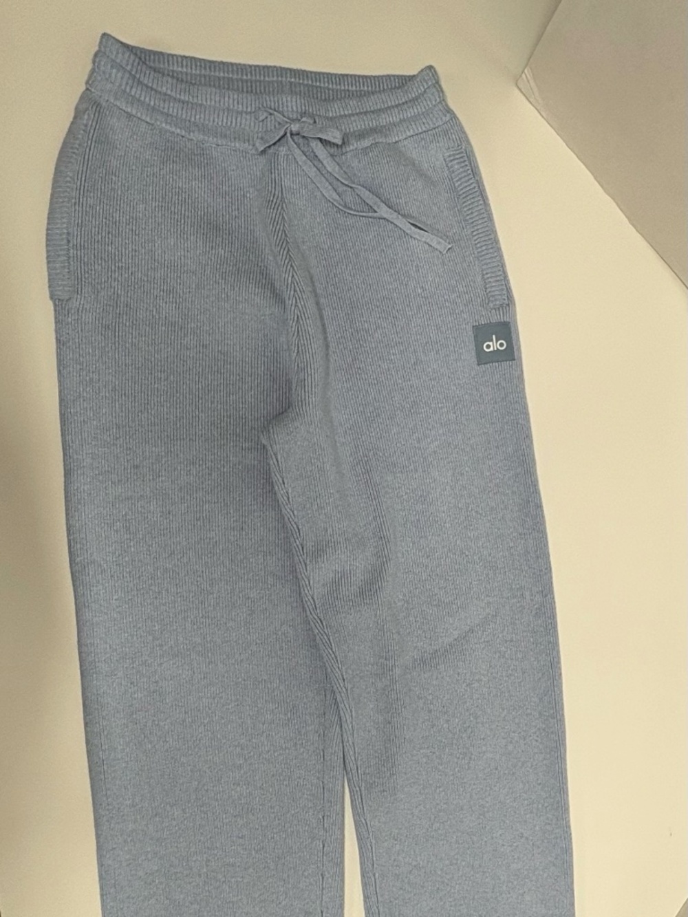 ALO Sweatpants Thick With Pockets - Size S - NEW Without Tags.